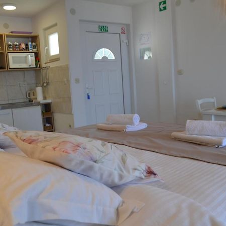 Apartmani Luan Вис Экстерьер фото