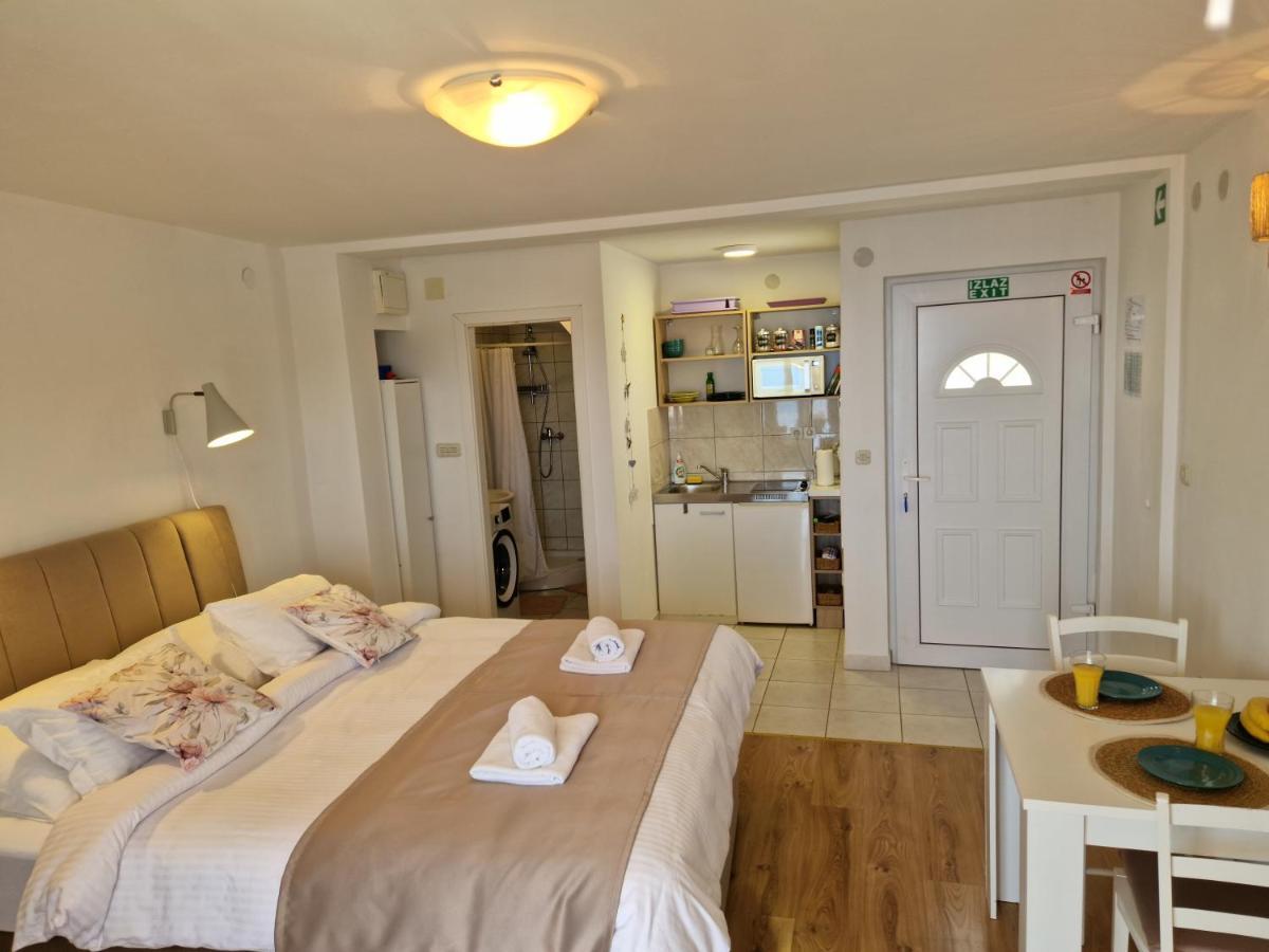 Apartmani Luan Вис Экстерьер фото