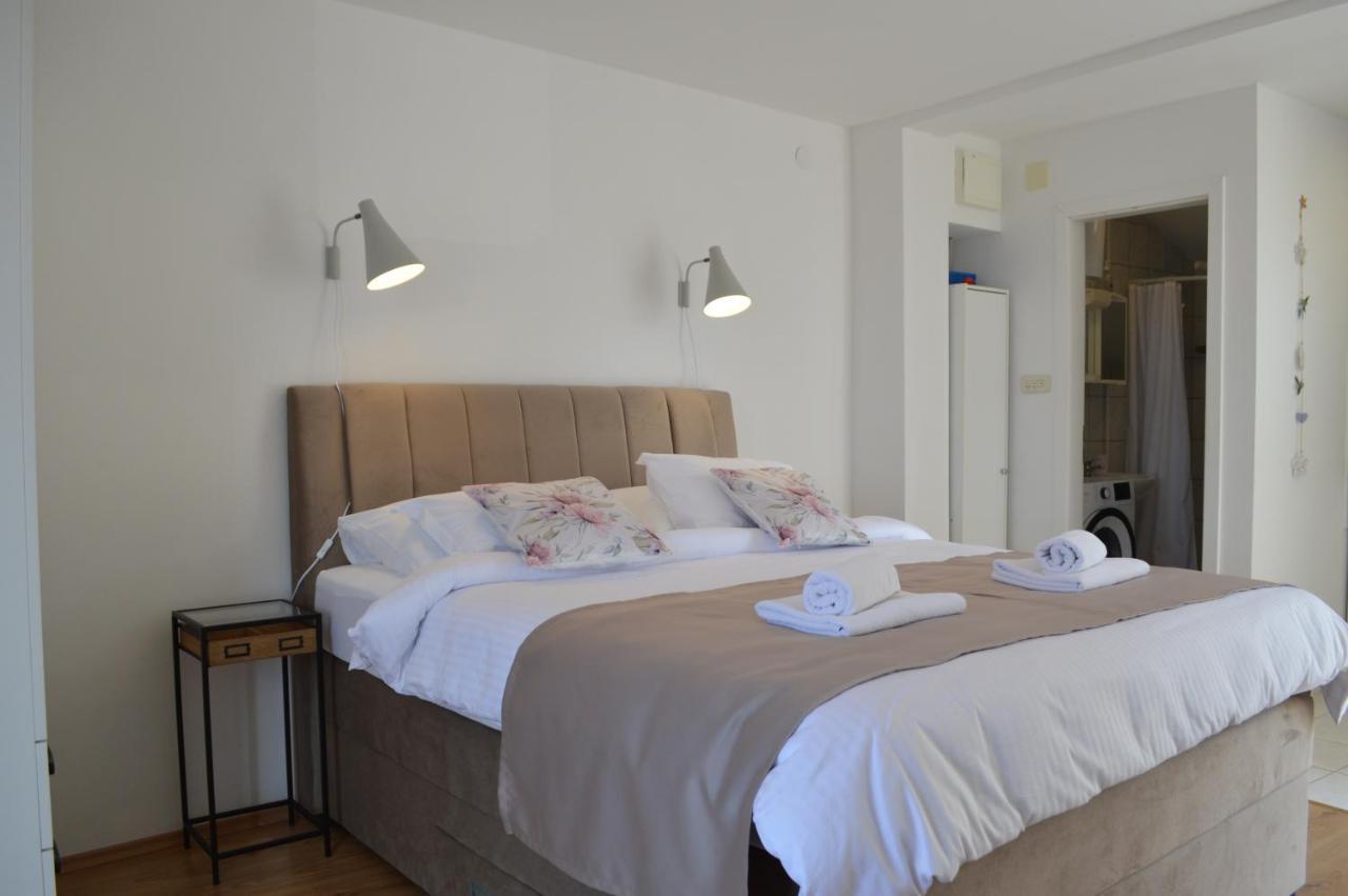 Apartmani Luan Вис Экстерьер фото