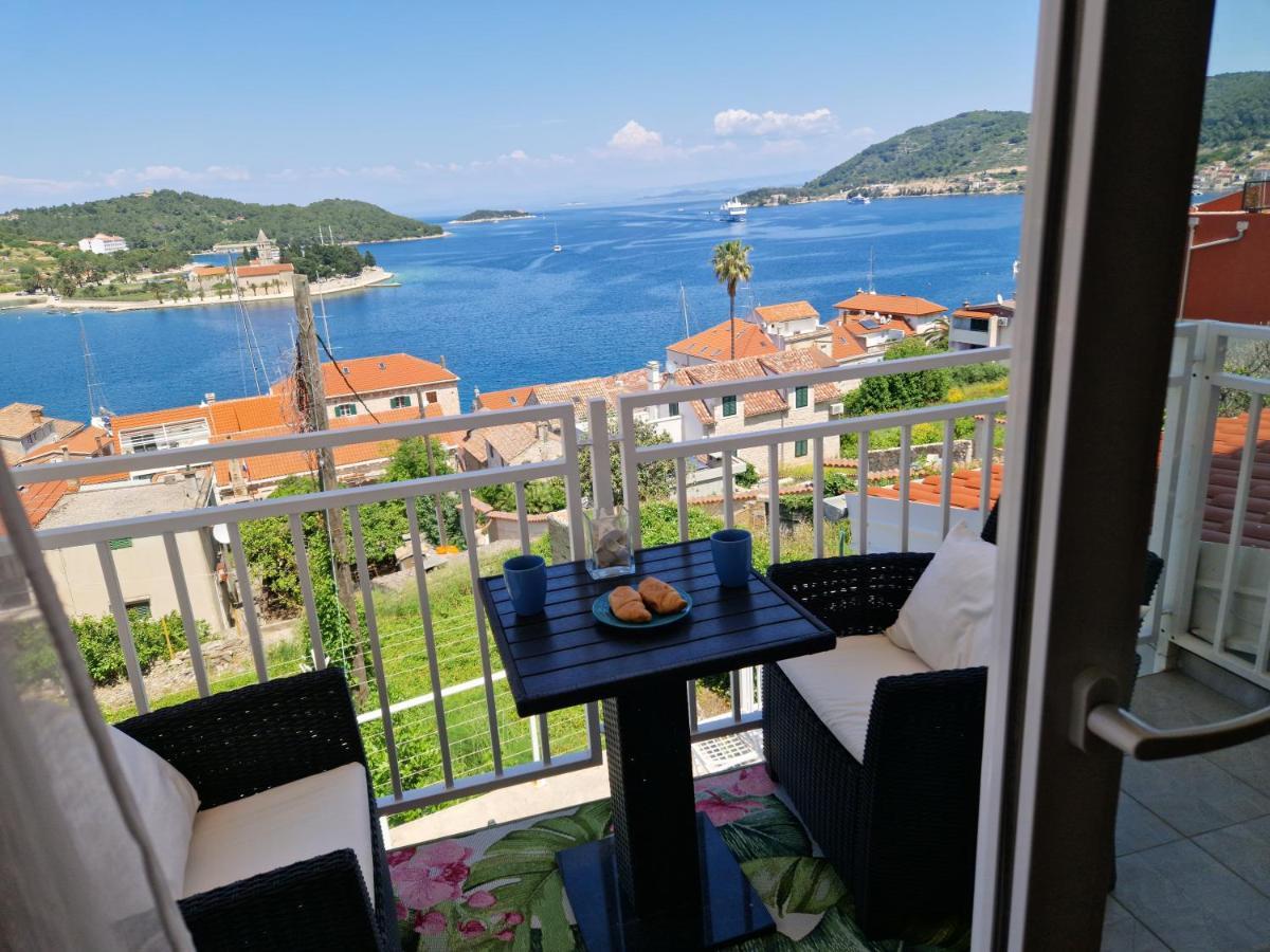 Apartmani Luan Вис Экстерьер фото