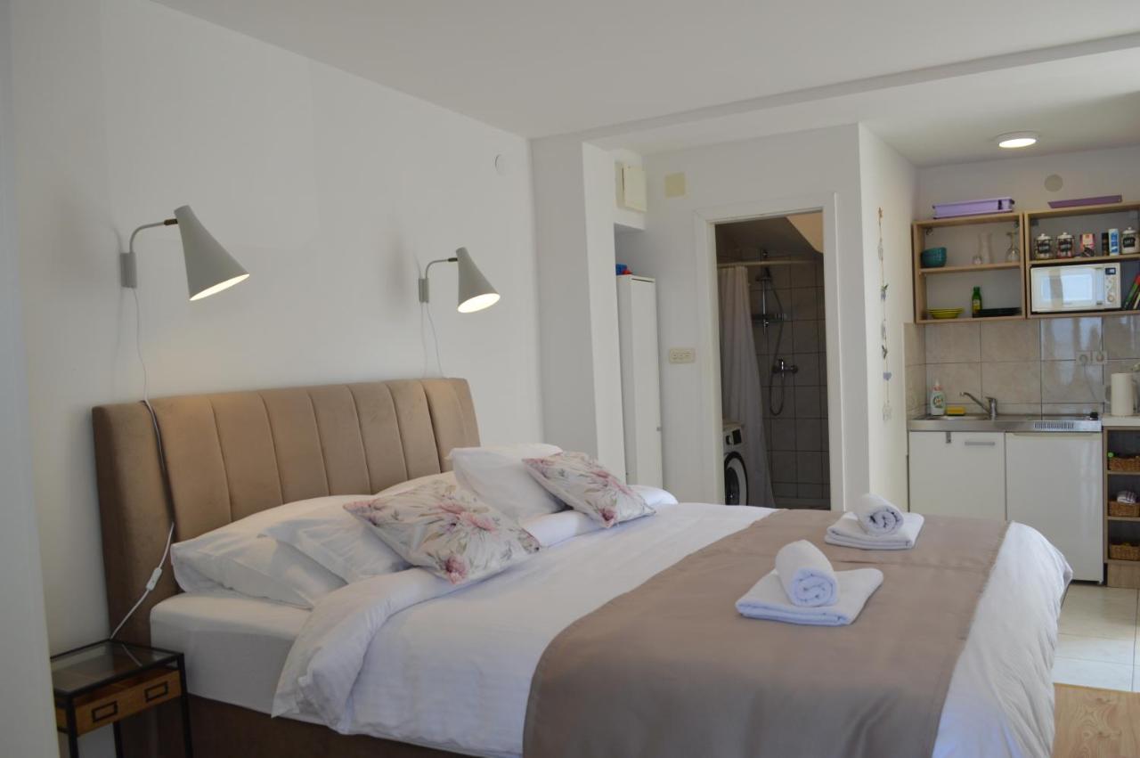 Apartmani Luan Вис Экстерьер фото