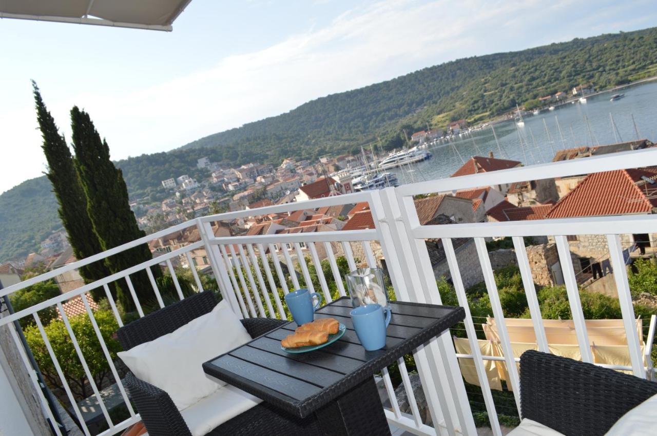Apartmani Luan Вис Экстерьер фото