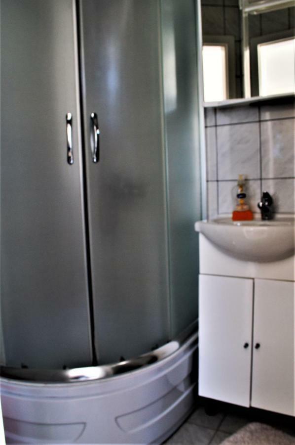 Apartmani Luan Вис Экстерьер фото